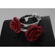 ANELLO regolabile con doppia rosellina in resina di colore rosso